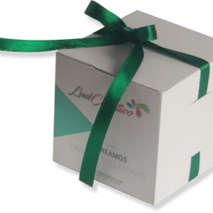 CAJA CUADRADA CON CINTA